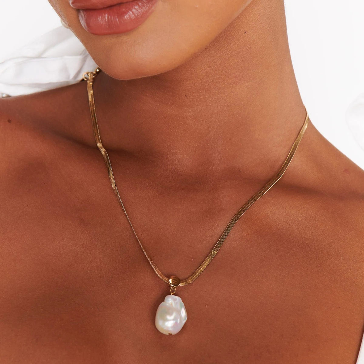 Pearl Pendant Necklace